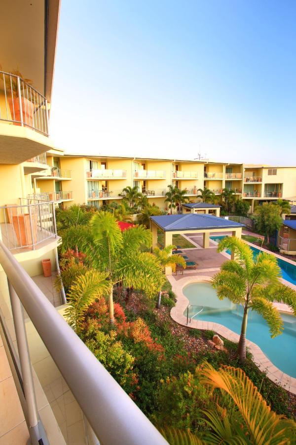 Caloundra Central Apartment Hotel Official Екстериор снимка