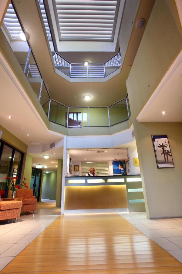 Caloundra Central Apartment Hotel Official Екстериор снимка