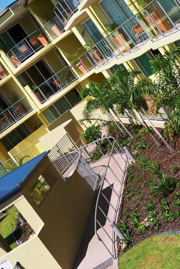 Caloundra Central Apartment Hotel Official Екстериор снимка