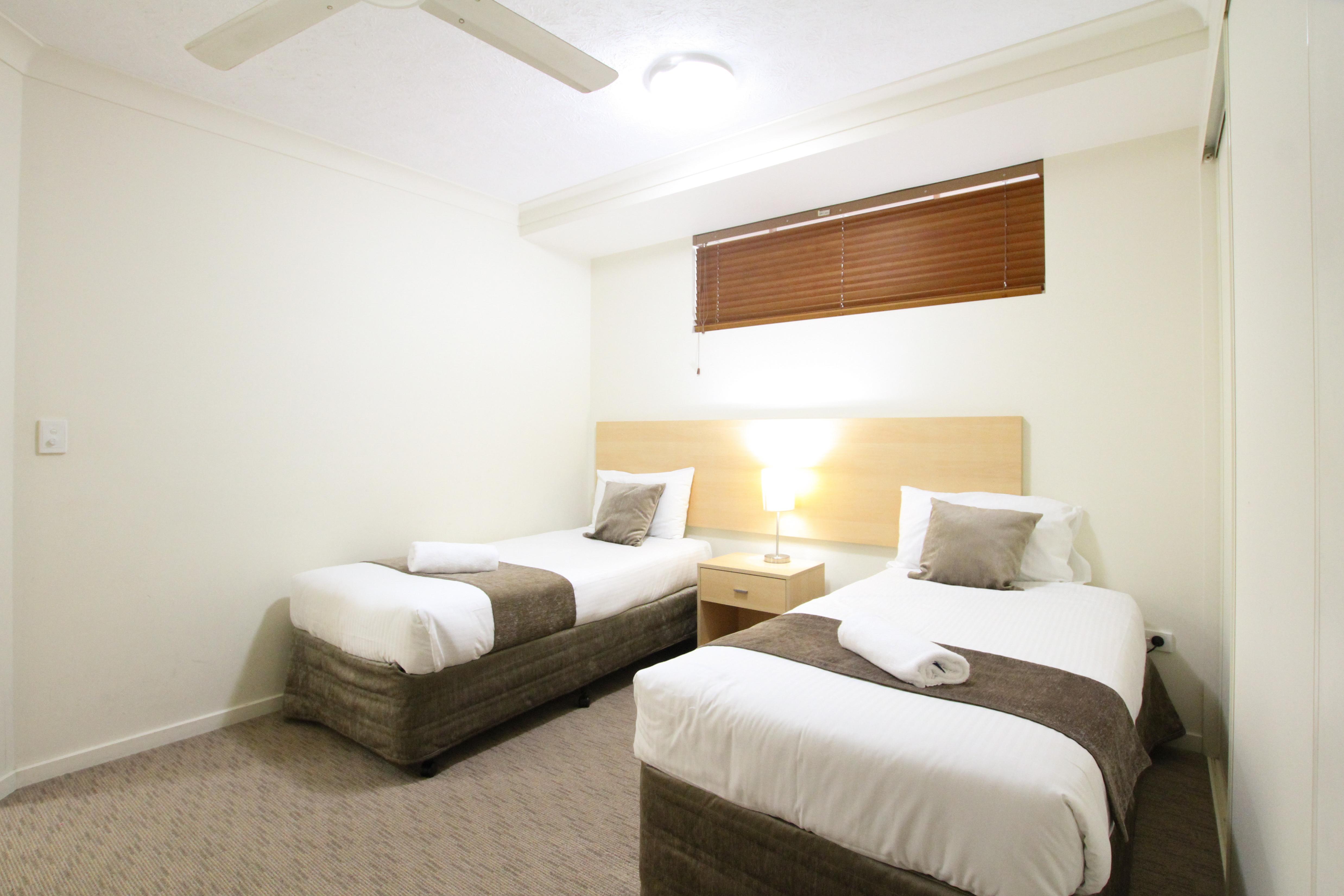 Caloundra Central Apartment Hotel Official Екстериор снимка