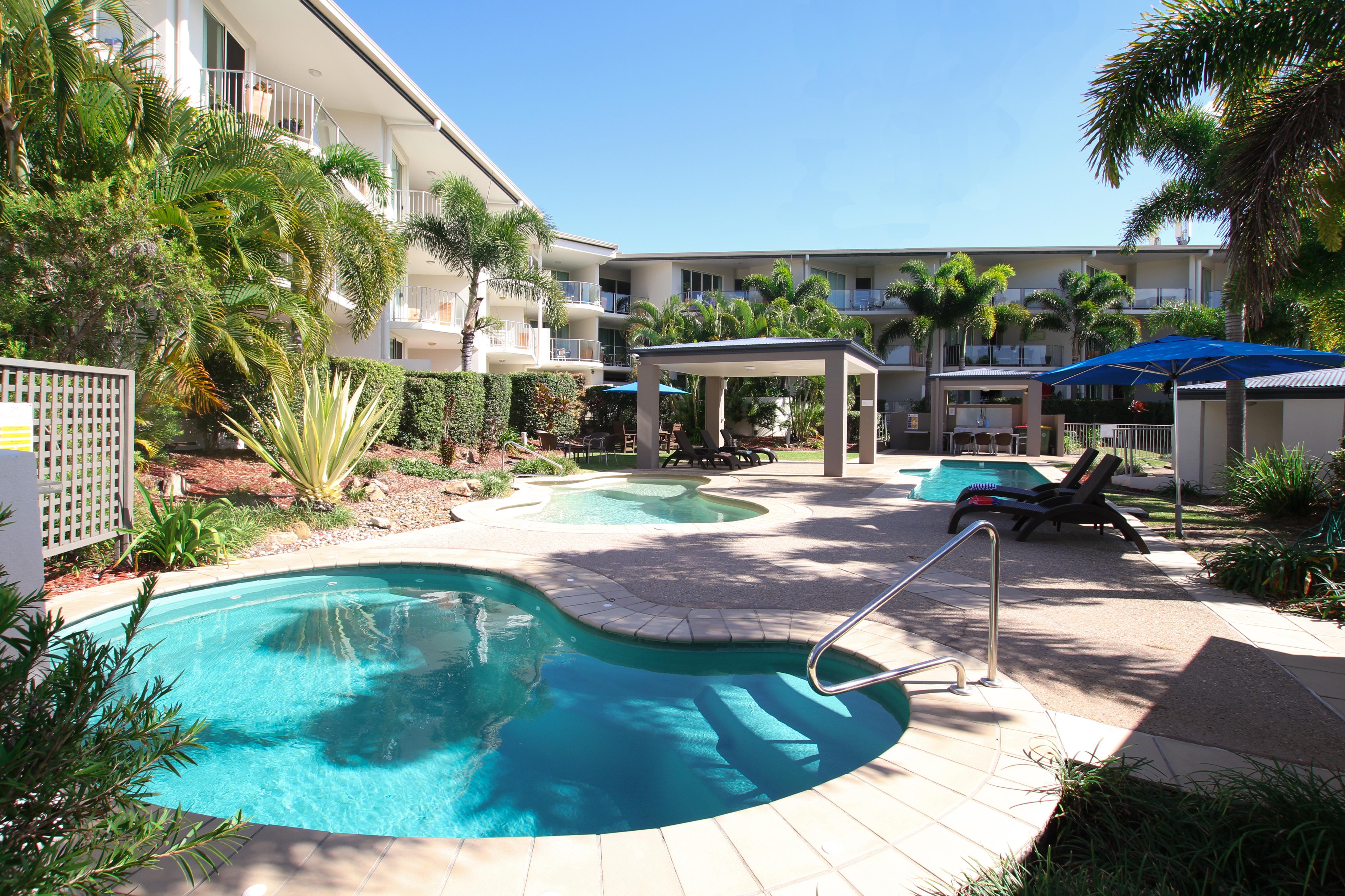 Caloundra Central Apartment Hotel Official Екстериор снимка