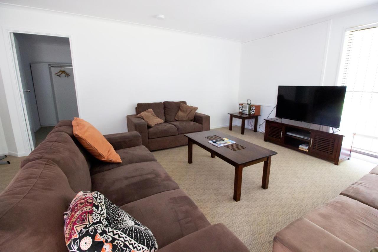 Caloundra Central Apartment Hotel Official Екстериор снимка